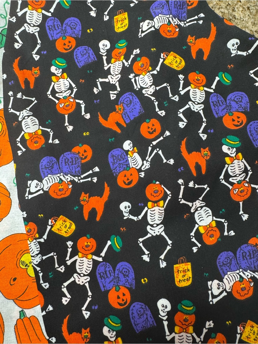 Large Halloween Pumpkin & Skeleton Halloween Vest - Black/Orange - Picture 3 of 4